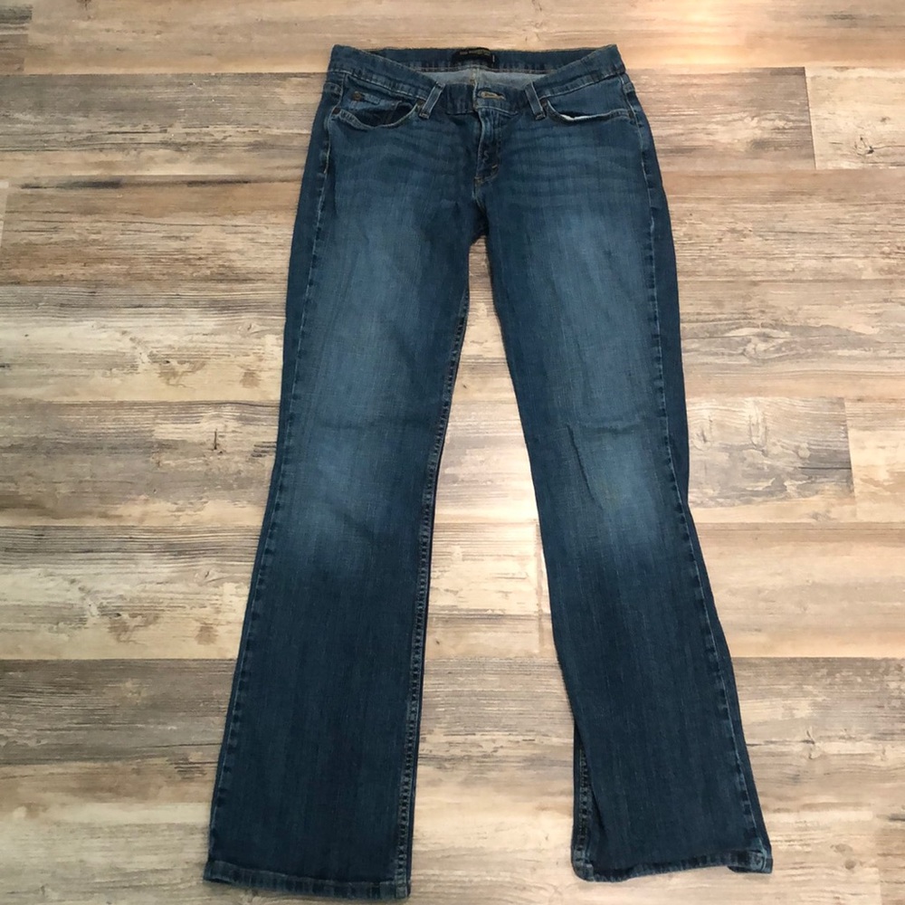 Women’s Levi jeans